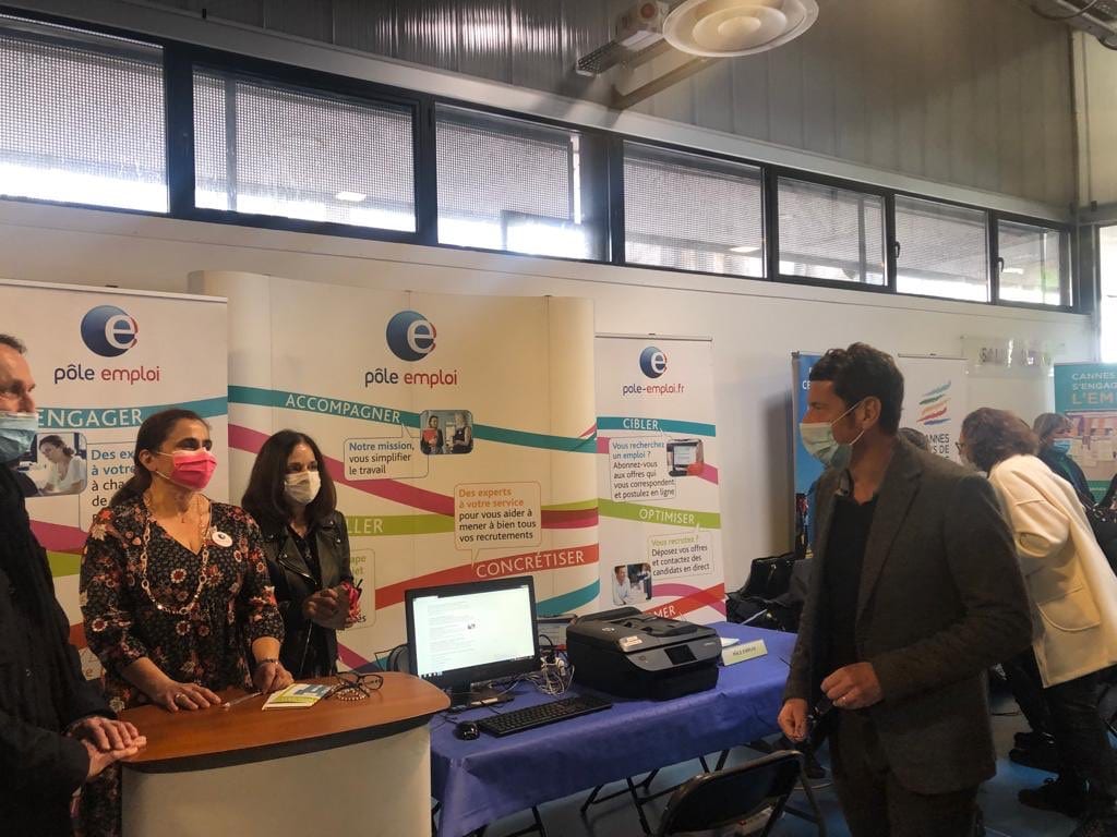 Coup de pouce pour les jeunes : David Lisnard inaugure le salon 1000 jobs d'été