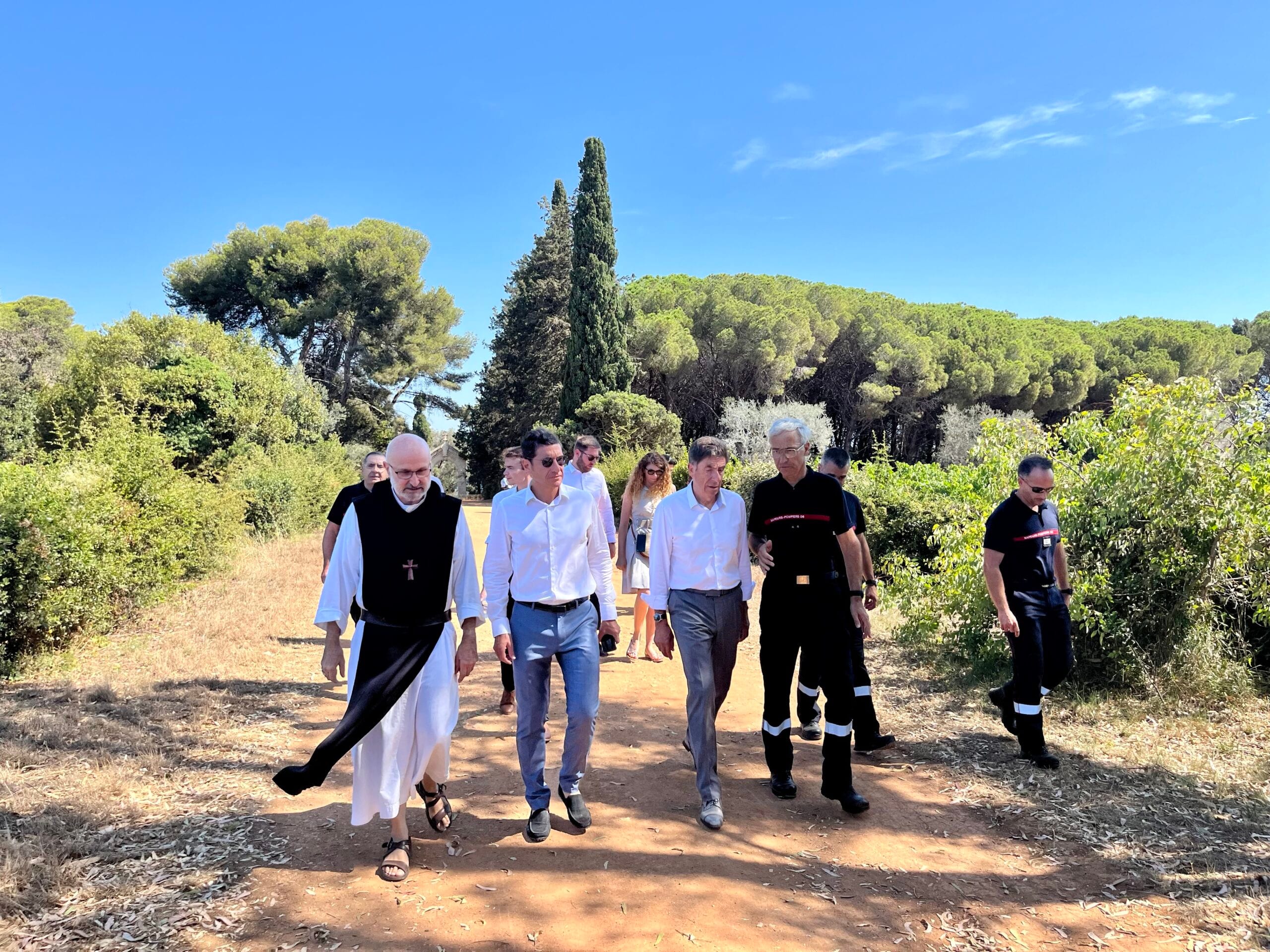 Visite du chantier de la Tour-Monastère de Saint-Honorat et du centre de secours de Sainte-Marguerite : David Lisnard et Charles Ange Ginesy étaient sur les îles de Lérins