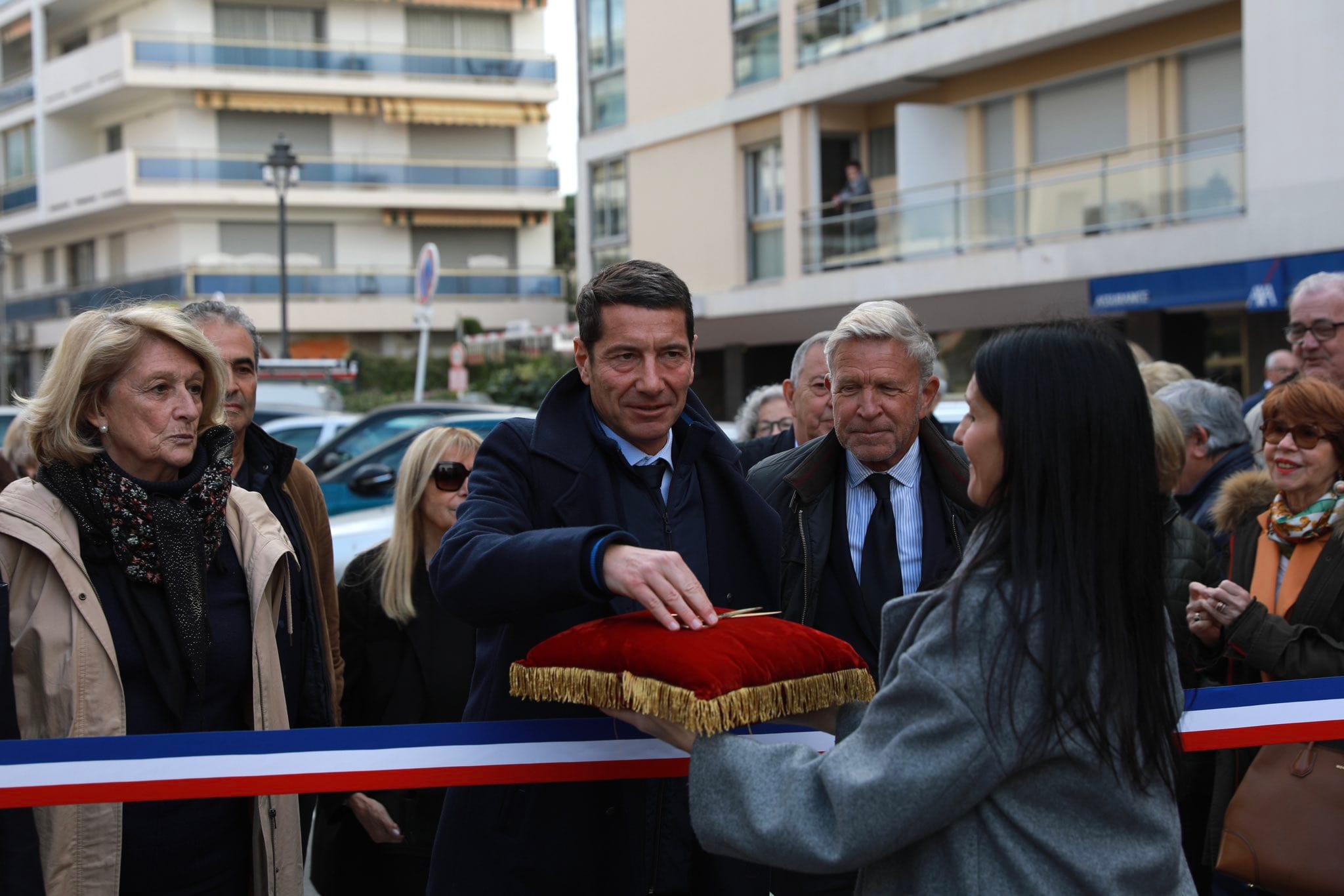 David Lisnard inaugure le boulevard Alexandre III, rénové et embelli par la Mairie de Cannes