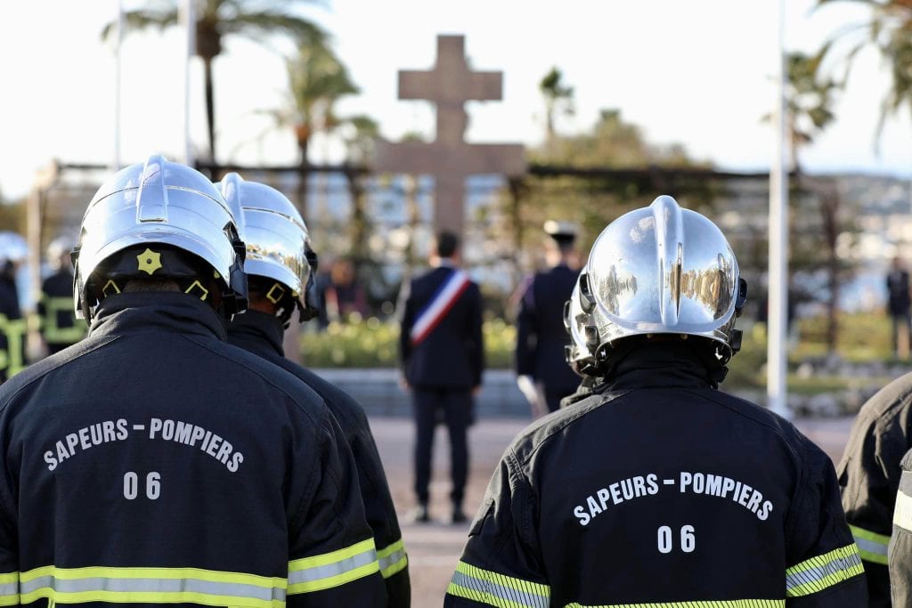 David Lisnard rend hommage aux sapeurs-pompiers pour les cérémonies de la Sainte-Barbe — illustration 1