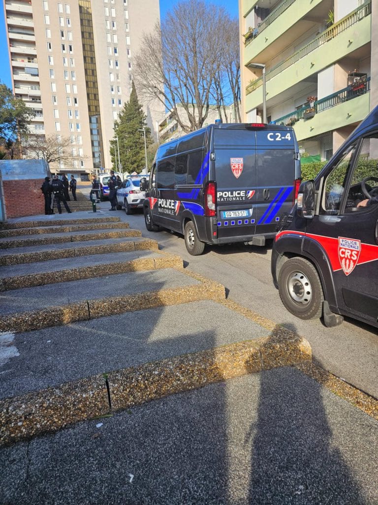 Interpellations, saisies : une opération de police d'envergure permet le démantèlement d'un réseau de trafiquants à Cannes — illustration 1