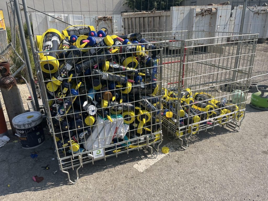 600 bonbonnes retrouvées en une semaine et 131 verbalisations par la Police Municipale : David Lisnard alerte à nouveau sur le fléau du protoxyde d'azote — illustration 1