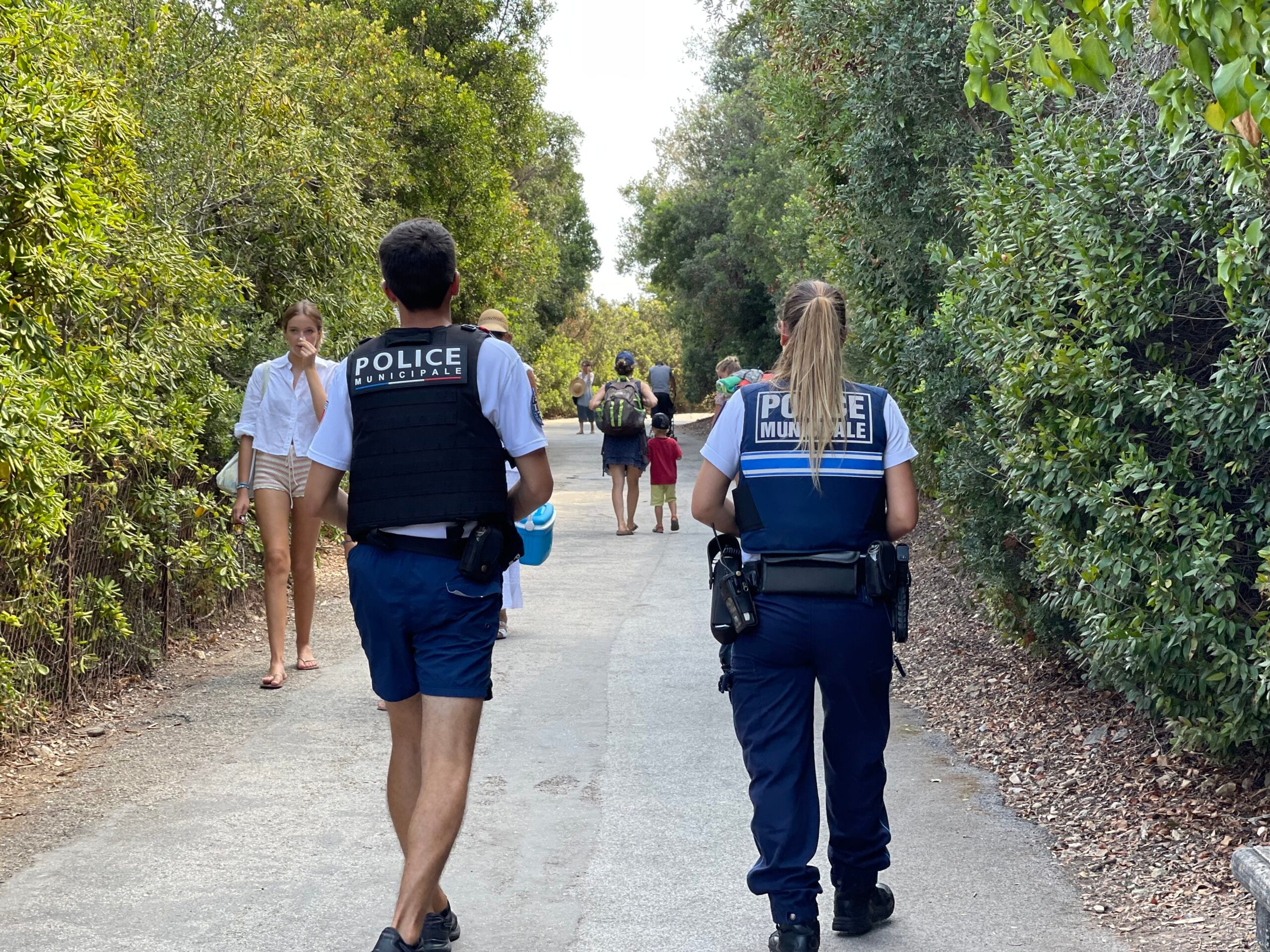 Cannes : la police municipale en première ligne pour protéger les habitants