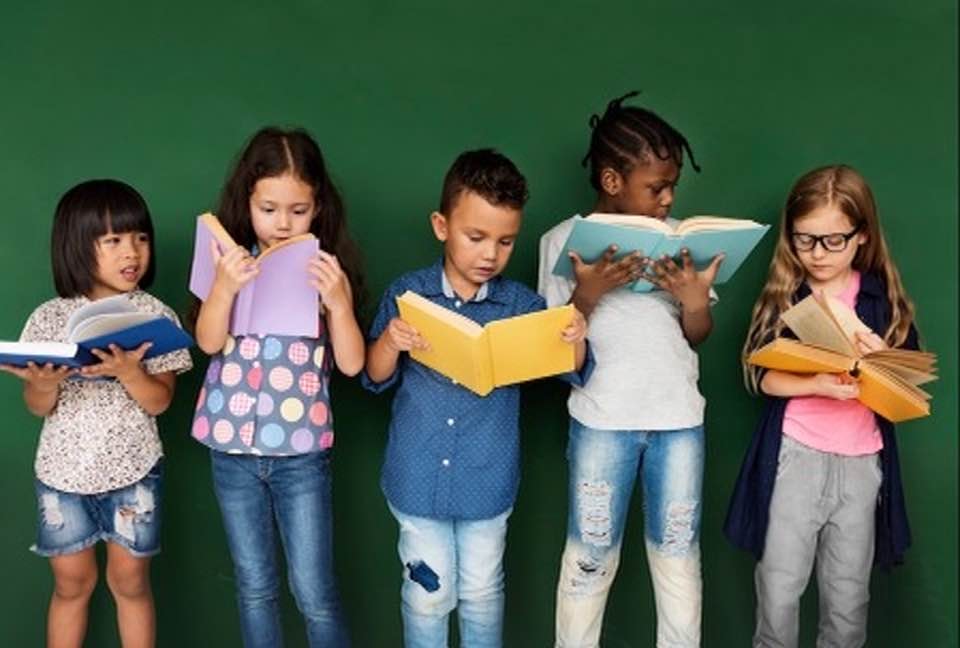 La Mairie de Cannes favorise la lecture pour les plus jeunes, partout et pour tous — illustration 1
