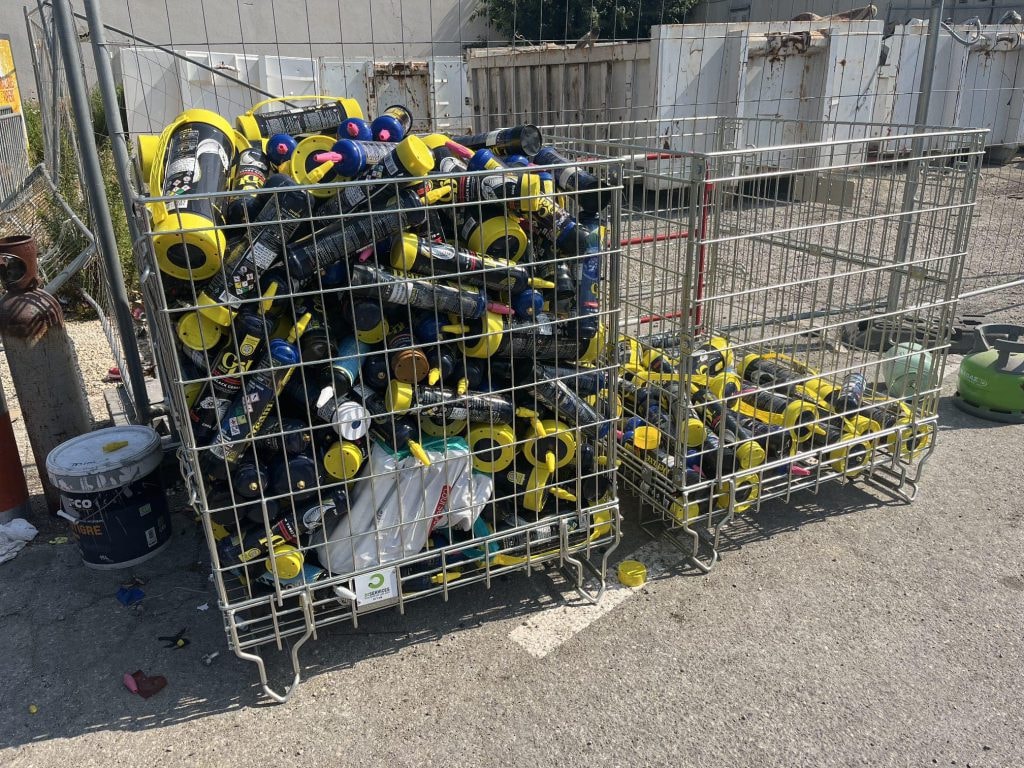 600 bonbonnes retrouvées en une semaine et 131 verbalisations par la Police Municipale : David Lisnard alerte à nouveau sur le fléau du protoxyde d'azote — illustration 1